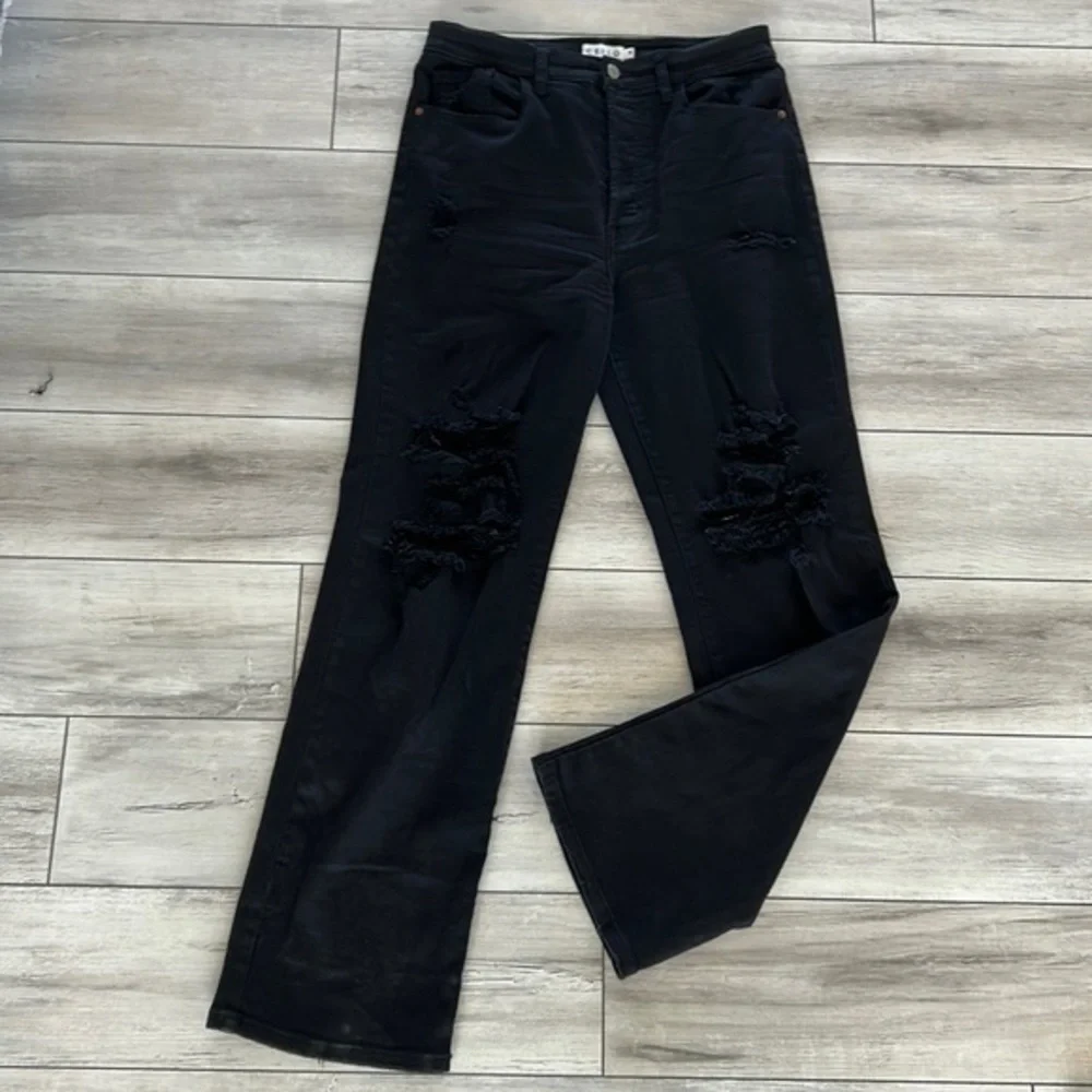 Cello high rise dad jeans size 9 in black